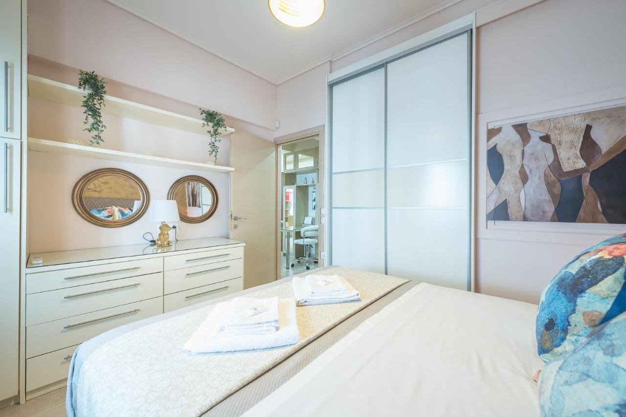 Lighthouse Apartment In The Heart Of เอเธนส์ ภายนอก รูปภาพ