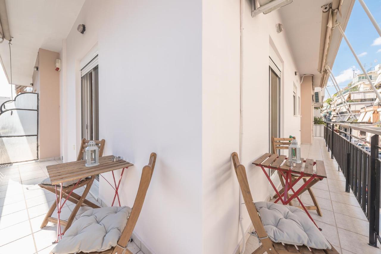 Lighthouse Apartment In The Heart Of เอเธนส์ ภายนอก รูปภาพ
